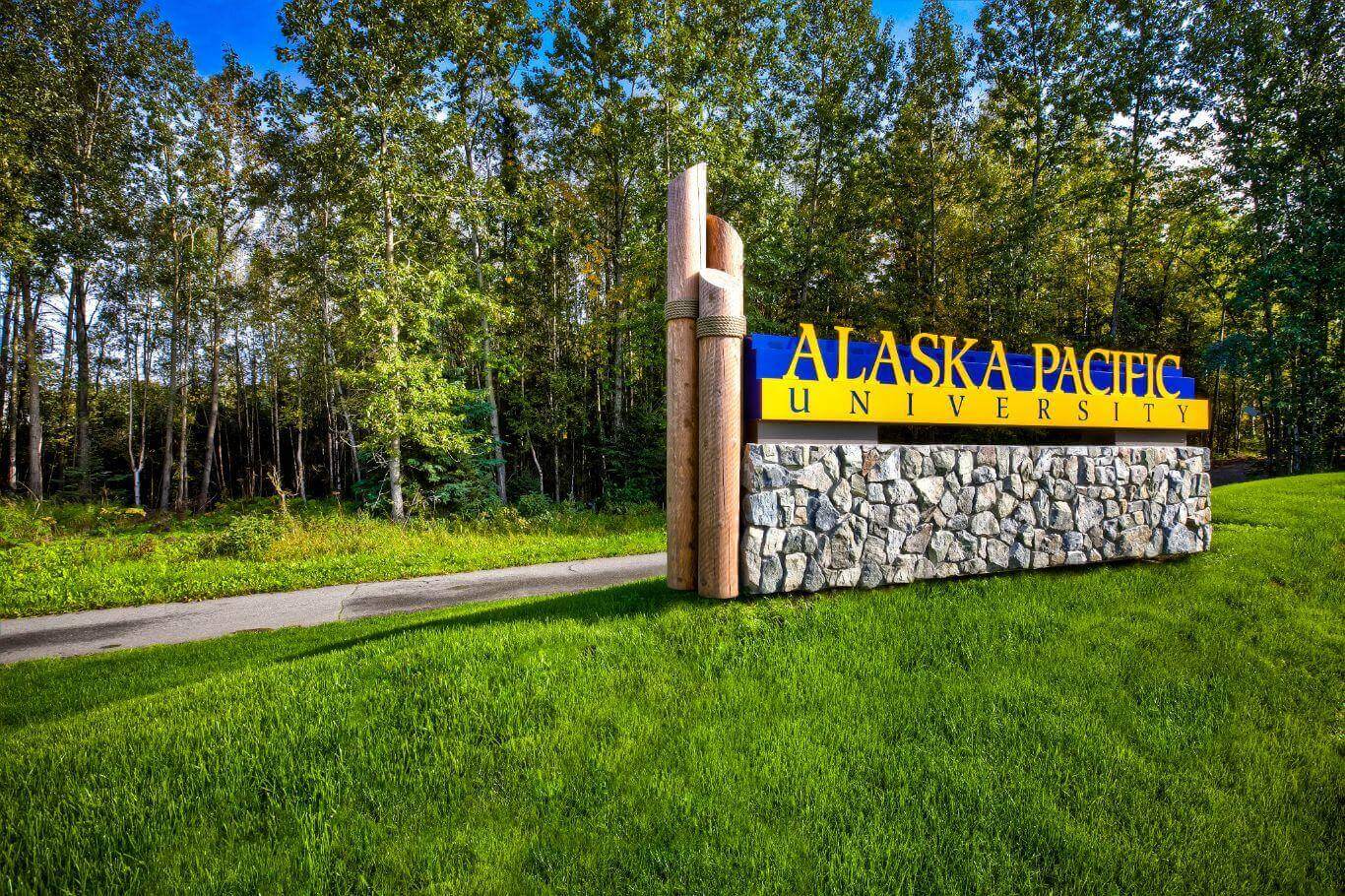 Univerisades en Alaska